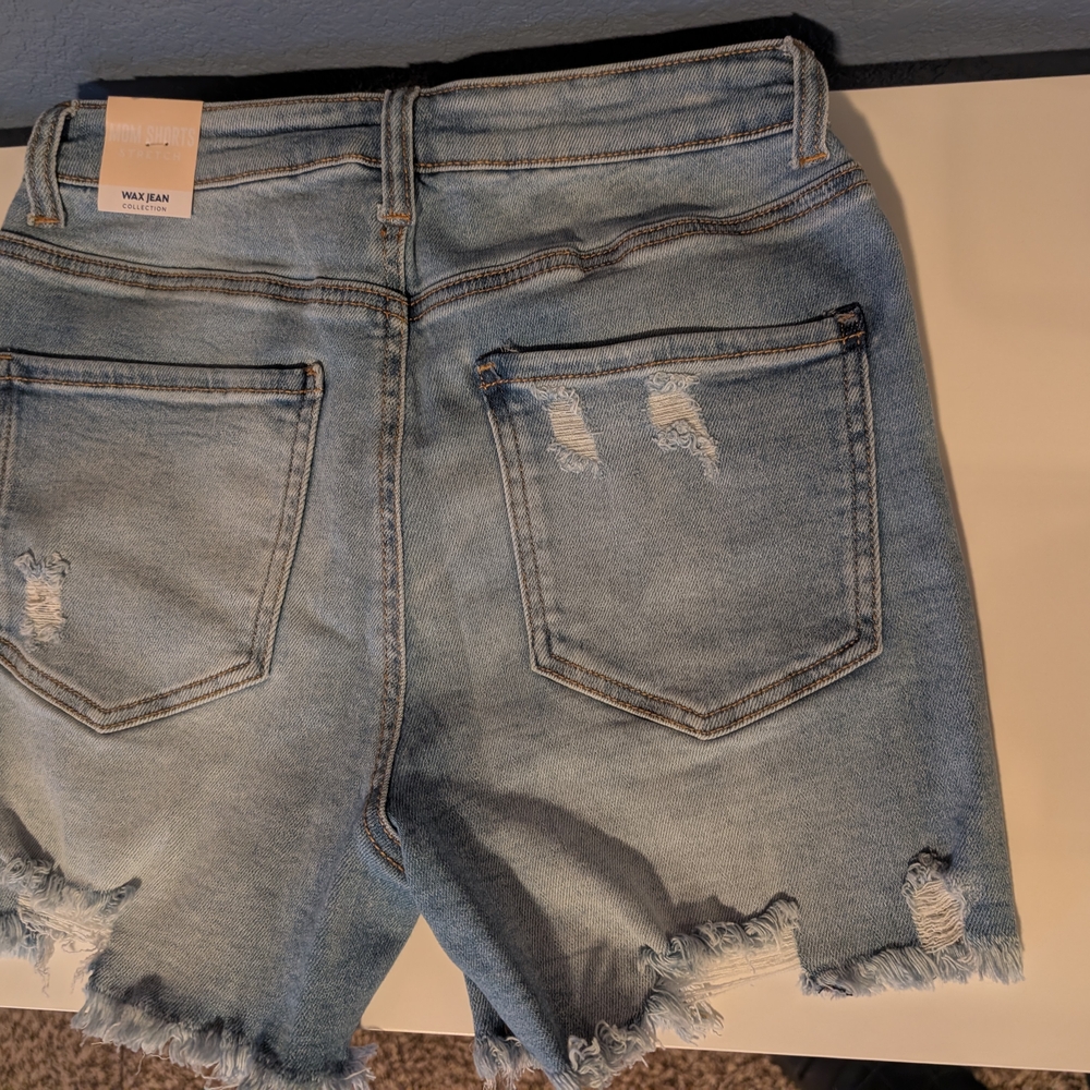 Ripped Denim Shorts - Blue - Picture 2 of 4